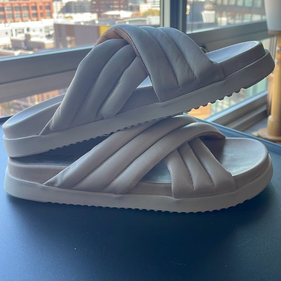 Miz Mooz New York City leather sandals. Cream color. Size 39 (8 1/2) - Picture 7 of 8